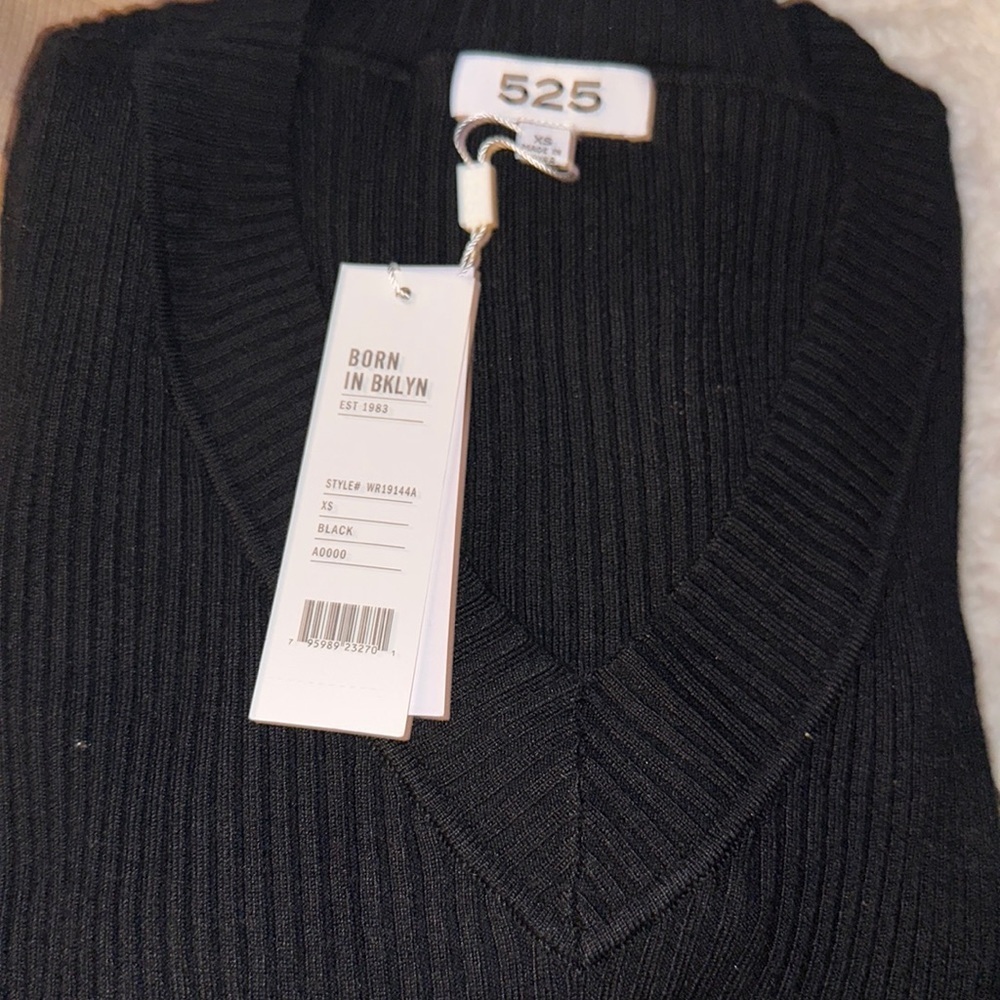 525 America black vneck sweater